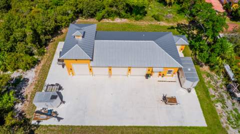 8073 S Indian River Drive, Fort Pierce FL - photo 9 of 58