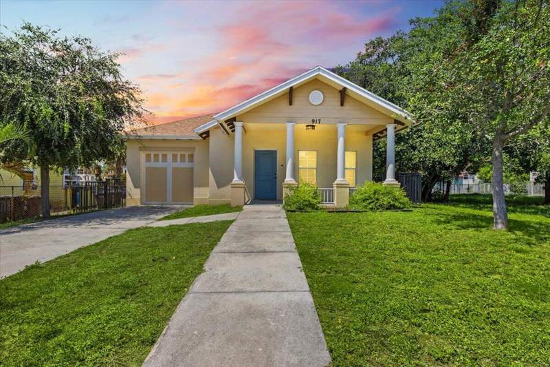 3 bedroom Single Family Residence at 917 14th Street, Freshwater 11th & 12th Ave Add, West Palm Beach — photo 3