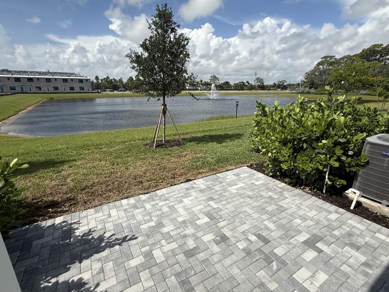 3 bedroom Townhouse at 4226 Efendi Drive #Latitude 57-29, Everton, Lantana — photo 5