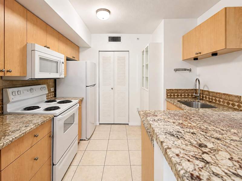 1 bedroom Condominium at 106 Villa Circle #106, Villa Del Sol Condo, Boynton Beach — photo 5