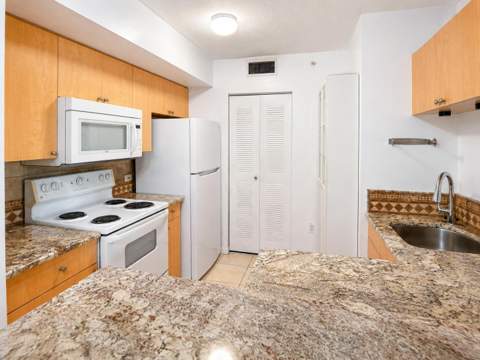 106 Villa Circle #106, Boynton Beach FL - photo 7 of 20