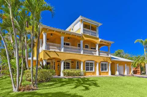 8053 S Indian River Drive, Fort Pierce FL - photo 8 of 48