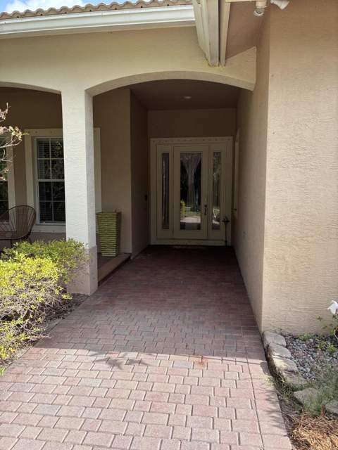 6937 Monmouth Road, West Palm Beach FL - photo 9 of 55