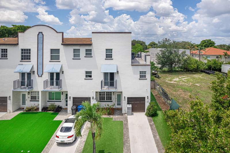 3 bedroom Townhouse at 807 NW 1st Avenue, Progresso, Fort Lauderdale — photo 3