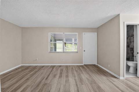 7205 W Oakridge Circle, Lake Worth FL - photo 18 of 36