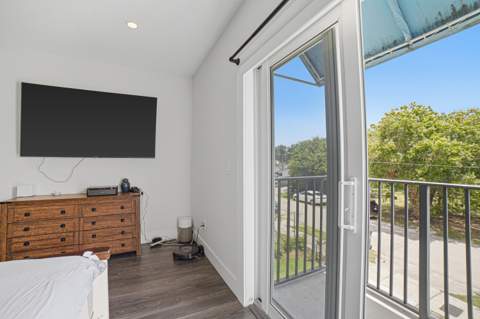807 NW 1st Avenue, Fort Lauderdale FL - photo 12 of 38