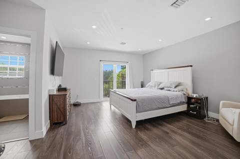 807 NW 1st Avenue, Fort Lauderdale FL - photo 11 of 38