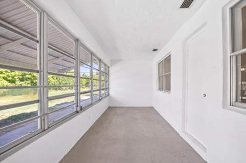 7205 W Oakridge Circle, Lake Worth FL - photo 21 of 36
