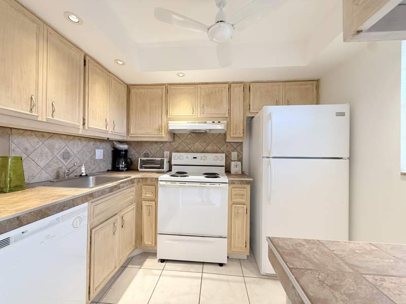 1 bedroom Condominium at 2800 NW 47th Terrace #106B, Lauderdale Oaks, Lauderdale Lakes — photo 3