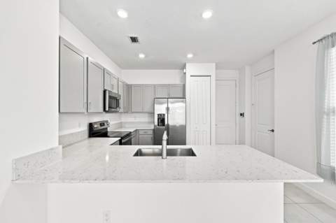 2011 Tamarind Drive, Riviera Beach FL - photo 12 of 34