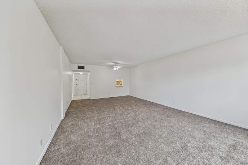 1 bedroom Condominium at 6731 Cypress Road #Unit 402, Plantation Terrace, Plantation — photo 4