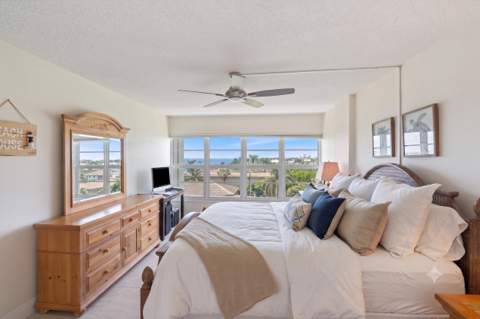 1021 Hillsboro Mile #504, Hillsboro Beach FL - photo 18 of 49