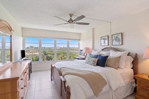 1021 Hillsboro Mile #504, Hillsboro Beach FL - photo 17 of 49
