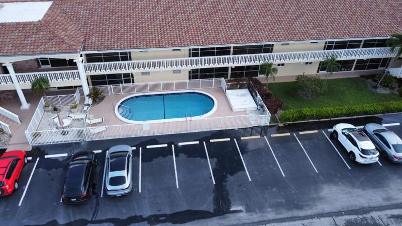 2 bedroom Condominium at 2121 NE 68th Street #201, Tara Apartments Condo, Fort Lauderdale — photo 5