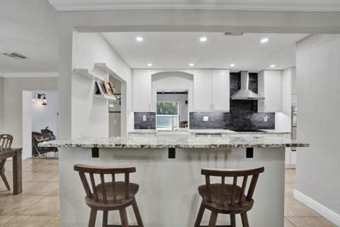 4321 SW 73RD Terrace, Davie FL - photo 7 of 32