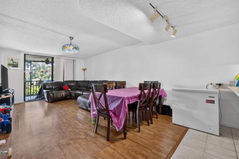 890 N Federal Highway #202, Lantana FL - photo 9 of 41