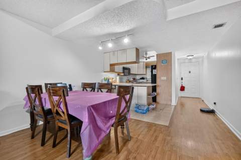 890 N Federal Highway #202, Lantana FL - photo 10 of 41