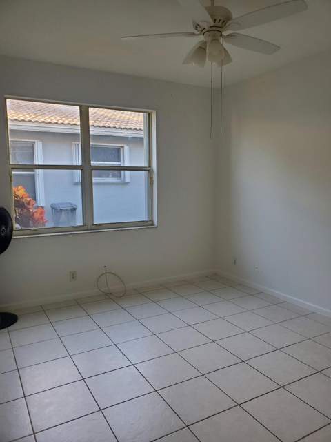 10724 ROYAL CARIBBEAN Circle, Boynton Beach FL - photo 10 of 42