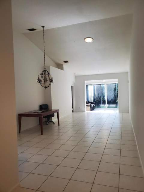 10724 ROYAL CARIBBEAN Circle, Boynton Beach FL - photo 13 of 42