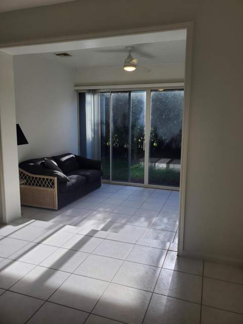 10724 ROYAL CARIBBEAN Circle, Boynton Beach FL - photo 16 of 42