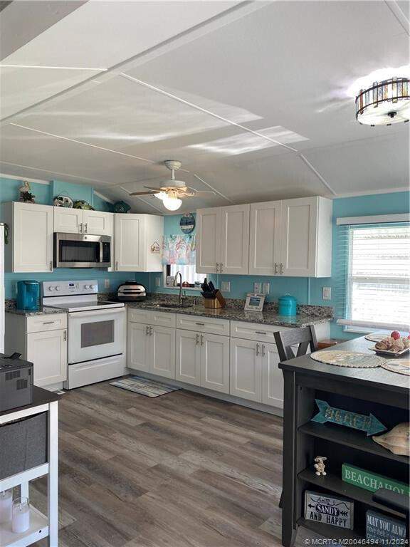 1 bedroom Manufactured Home at 664 Nettles Boulevard, Outdoor Resorts At Nettles Island, Jensen Beach — photo 4