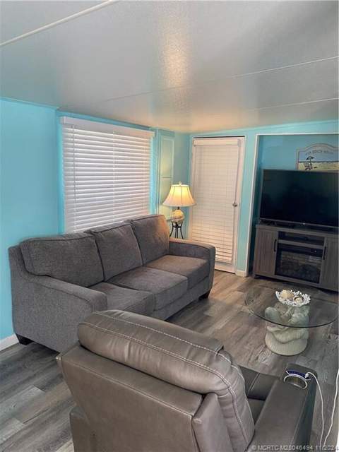 664 Nettles Boulevard, Jensen Beach FL - photo 7 of 22