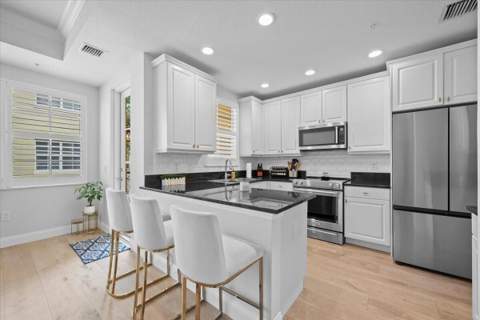 11818 Valencia Gardens Avenue, Palm Beach Gardens FL - photo 15 of 40