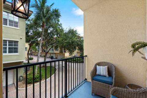 11818 Valencia Gardens Avenue, Palm Beach Gardens FL - photo 19 of 40