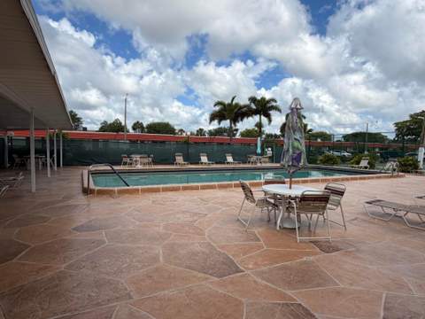 5800 FERNLEY Drive #17, West Palm Beach FL - photo 20 of 20