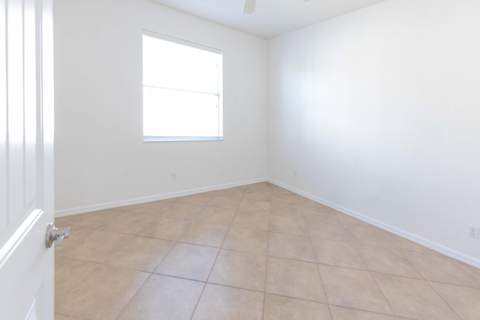 4376 NW Oakbrook Circle, Jensen Beach FL - photo 18 of 45