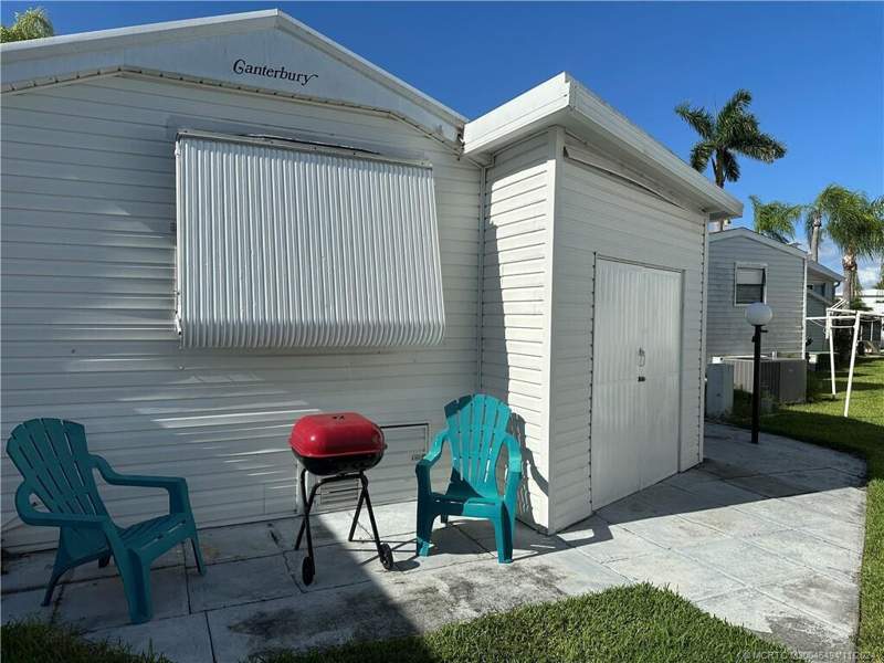 1 bedroom Manufactured Home at 664 Nettles Boulevard, Outdoor Resorts At Nettles Island, Jensen Beach — photo 2