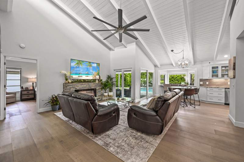 4 bedroom Single Family Residence at 1102 Kriss Lane, Greenwood Cove, Jupiter — photo 5