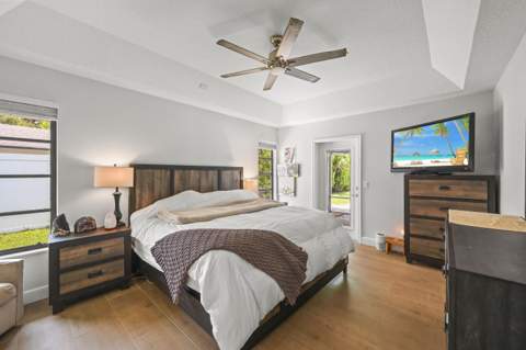 1102 Kriss Lane, Jupiter FL - photo 13 of 44
