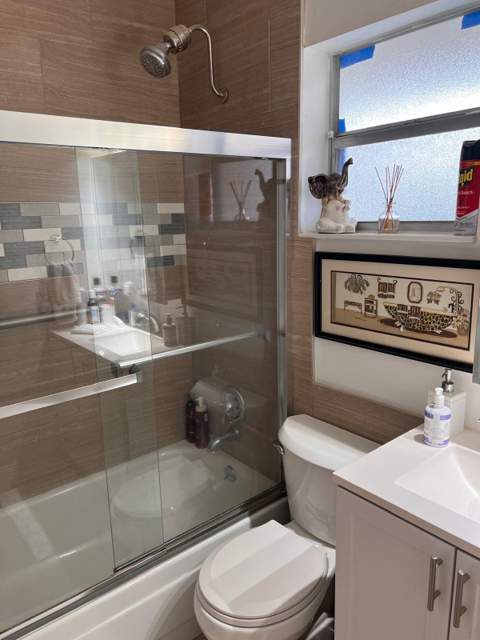 2131 NE 1ST Court #203, Boynton Beach FL - photo 10 of 13