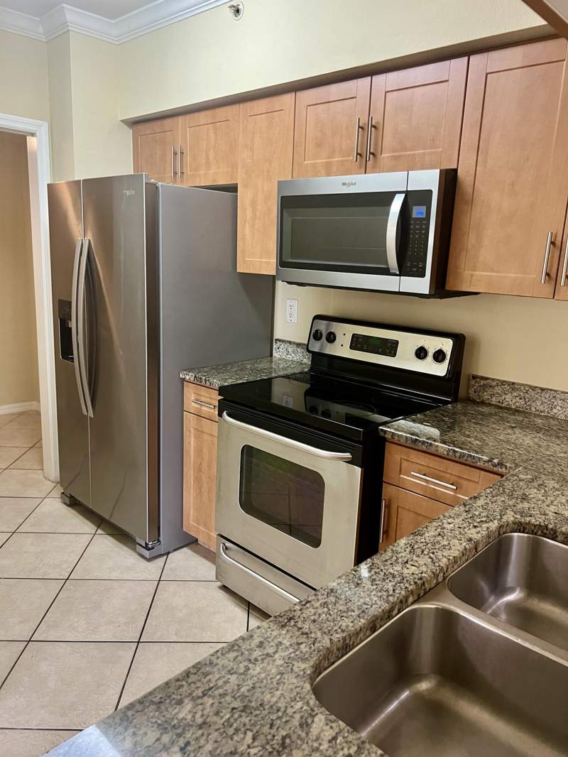 2 bedroom Condominium at 6426 Emerald Dunes Drive #206, Villas At Emerald Dunes Condo, West Palm Beach — photo 2