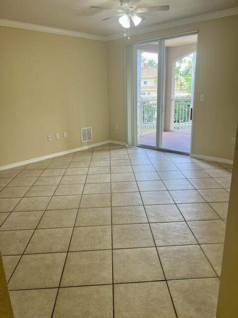 2 bedroom Condominium at 6426 Emerald Dunes Drive #206, Villas At Emerald Dunes Condo, West Palm Beach — photo 4