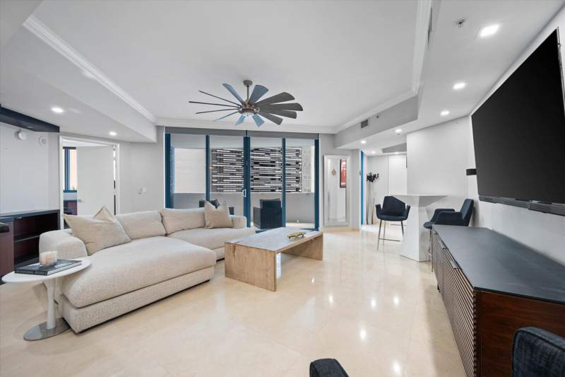 1 bedroom Condominium at 333 Las Olas Way #Unit 405, LAS OLAS RIVER HOUSE CONDO, Fort Lauderdale — photo 2