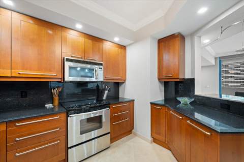 333 Las Olas Way #Unit 405, Fort Lauderdale FL - photo 8 of 31
