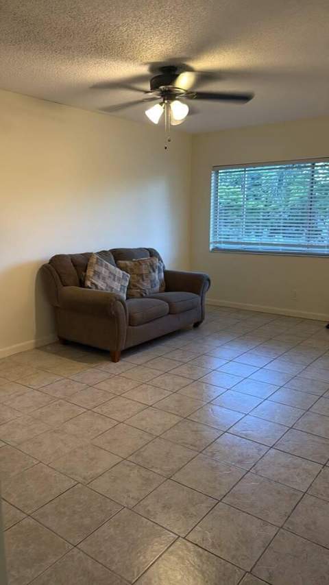 2100 Springdale Boulevard #310, Palm Springs FL - photo 15 of 40