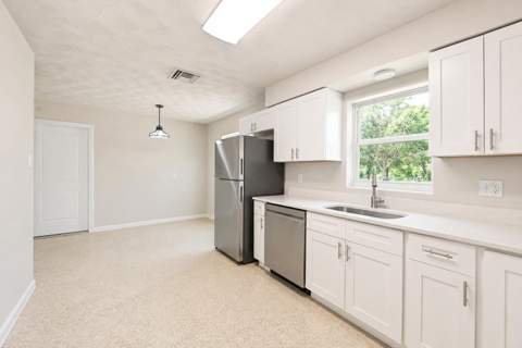 5502 San Diego Avenue, Fort Pierce FL - photo 7 of 27