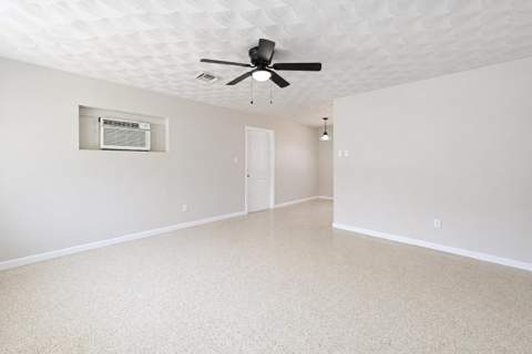 5502 San Diego Avenue, Fort Pierce FL - photo 12 of 27
