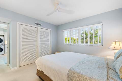33 S Ocean Avenue #206, Palm Beach Shores FL - photo 22 of 51