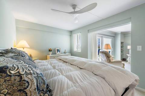 33 S Ocean Avenue #206, Palm Beach Shores FL - photo 17 of 51