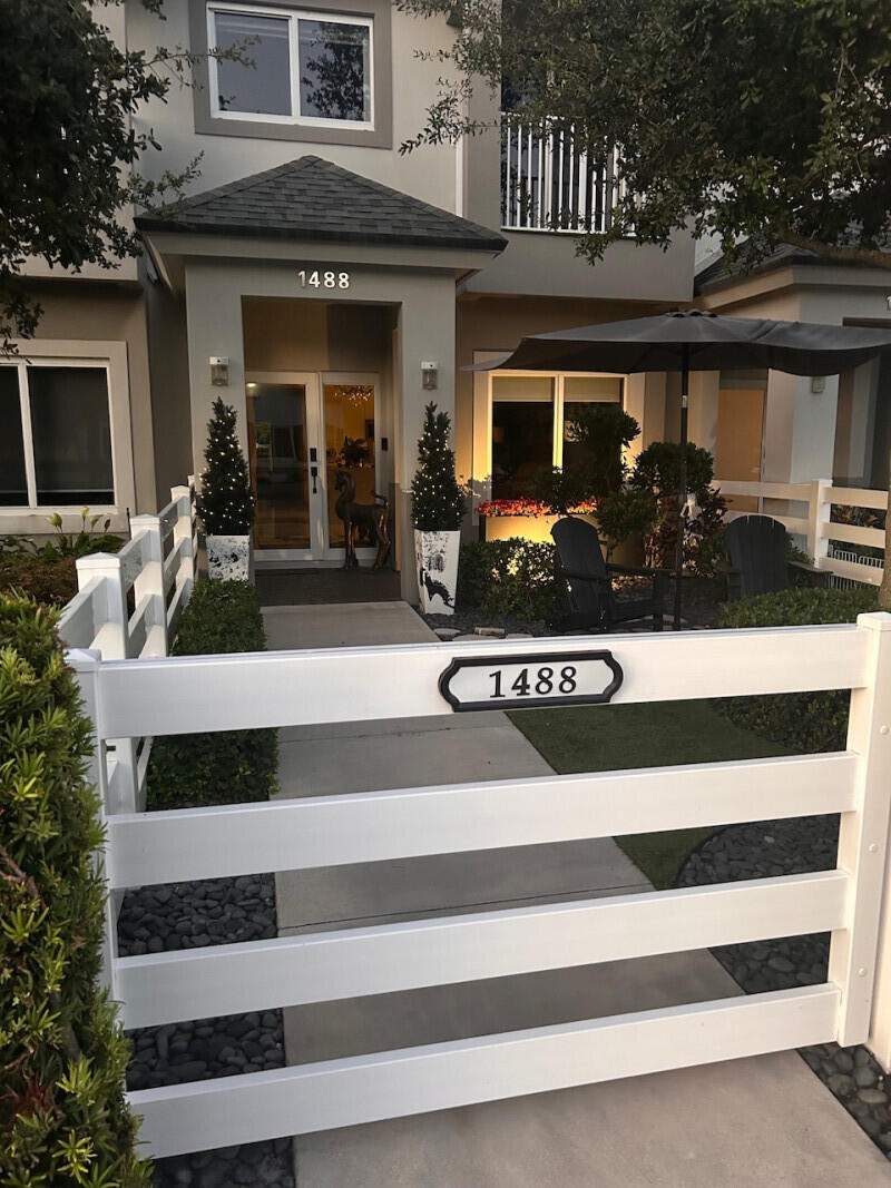 2 bedroom Townhouse at 1488 NE 34th Street, Oakland Park, Oakland Park — photo 2