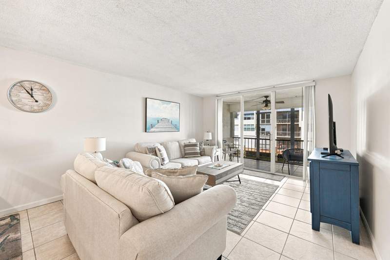 2 bedroom Condominium at 777 S Federal Highway #D204, Island Club, Pompano Beach — photo 4