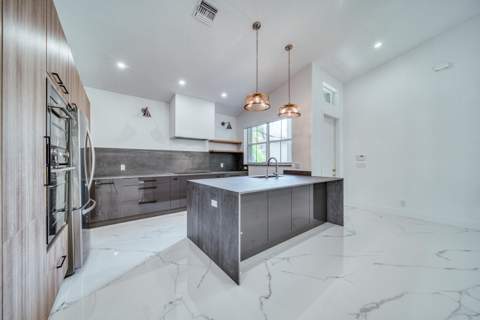 5818 NW 119th Drive, Coral Springs FL - photo 7 of 33