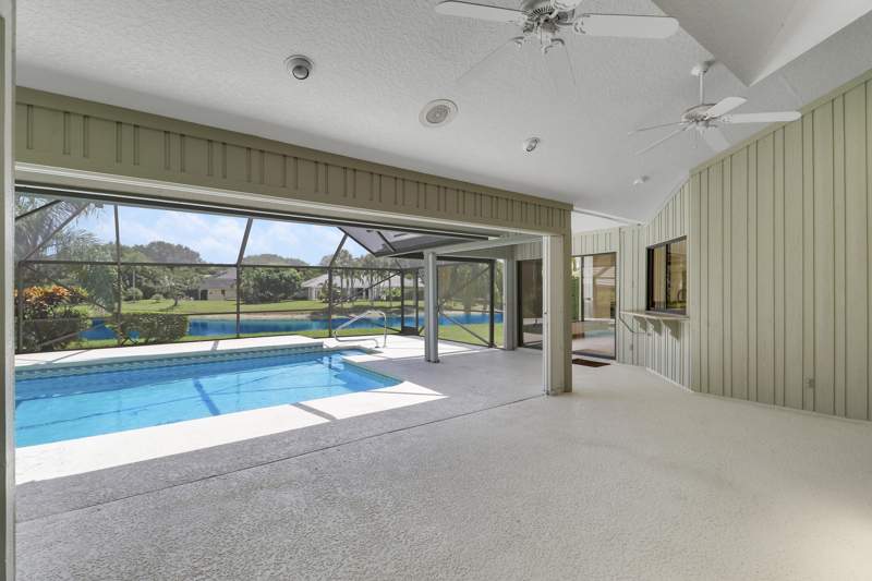 4 bedroom Single Family Residence at 18691 SE Lakeside Way, River Ridge (Tequesta), Jupiter — photo 3
