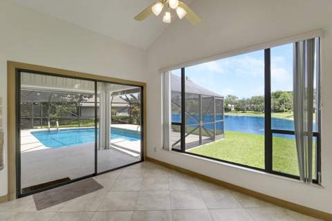 18691 SE Lakeside Way, Jupiter FL - photo 16 of 54