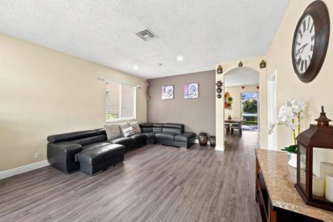 5021 Pebblebrook Terrace, Coconut Creek FL - photo 15 of 64