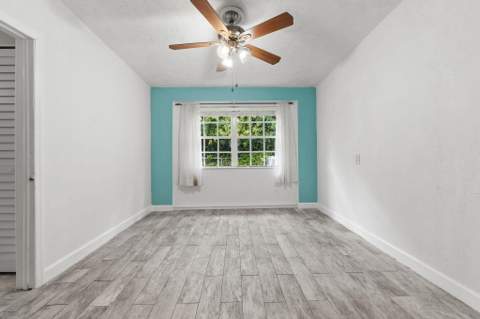 3920 Edwards Road, Fort Pierce FL - photo 15 of 28